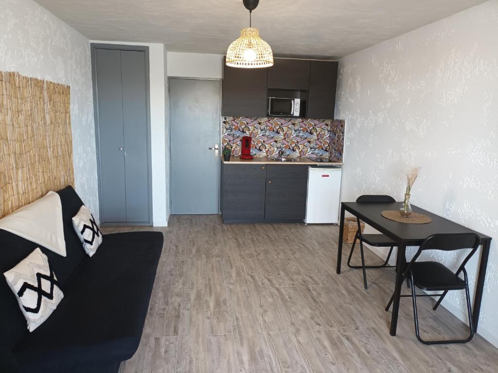 Studio spacieux plage 110 Rue des Amphores, 13270 Fos-sur-Mer