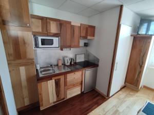 Studio sympa avec petit déjeuner entre canal et Loire