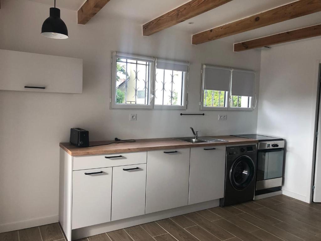 Appartement studio (T1 bis) 1 Place Charles Dullin 33600 Pessac