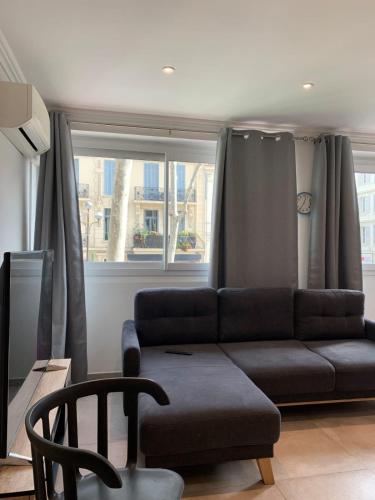 Studio T1 Modern Cannes Center
