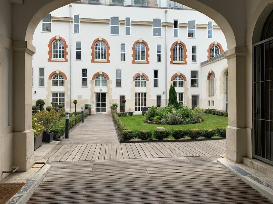 Studio Terrasse, ancienne maison de champagne 6 Rue Ponsardin, 51100 Reims