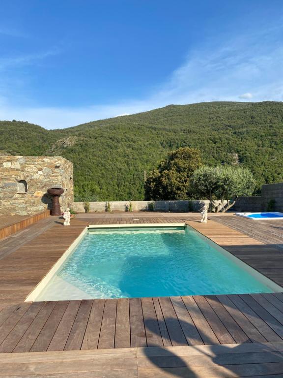 Studio terrasse Sanary centre ville rue piétonne 83110 Sanary-sur-Mer