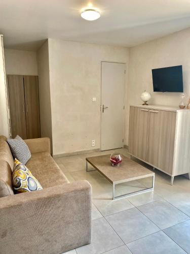 STUDIO TERRASSE VUE MER Clim Wifi Parking