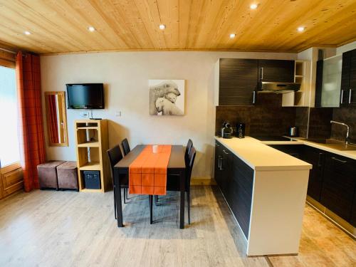 Studio Tignes, 1 pièce, 2 personnes - FR-1-480-70