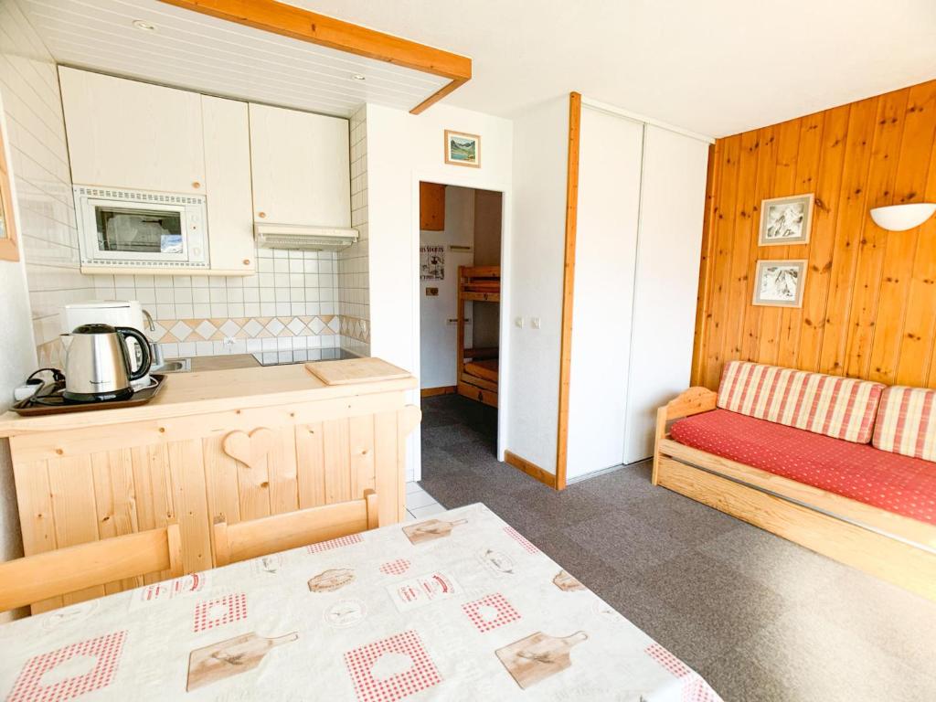 Appartement Studio Tignes, 1 pièce, 4 personnes - FR-1-406-216 LE LAC N°608 73320 Tignes