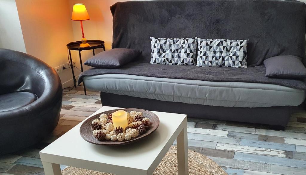 STUDIO TOUT A PIEDS 83110 Sanary-sur-Mer