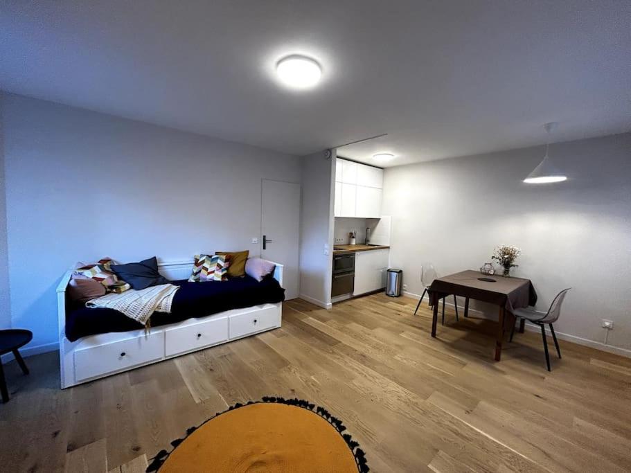 Appartement Studio tout confort 22 Rue Klock 92110 Clichy