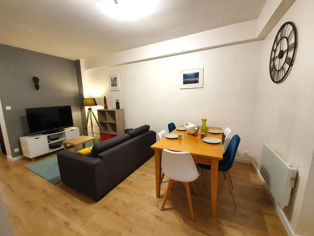 Appartement Studio Tout Confort avec Vue Cathédrale à St Patern Vannes-Centre 6 Place Cabello 56000 Vannes