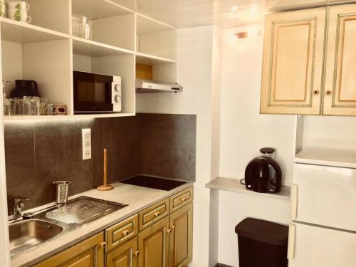 Studio tout confort-entre centre ville et plages
