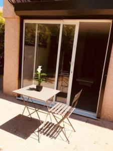 Studio tout confort-entre centre ville et plages