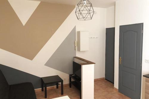 Studio TOUT CONFORT - INTRA-MUROS - PLEIN CENTRE