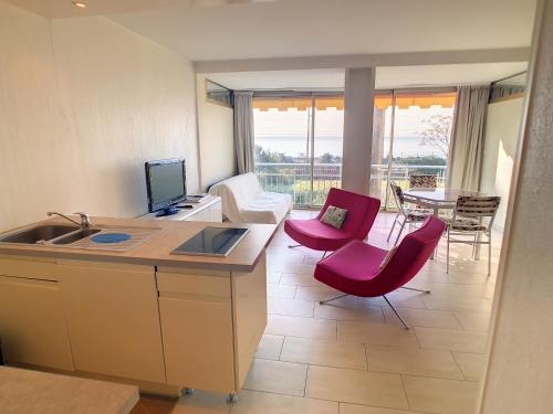 Studio Trident sea view 104