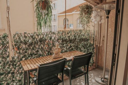 Studio tt confort coeur ville avec terrasse et parking gratuit