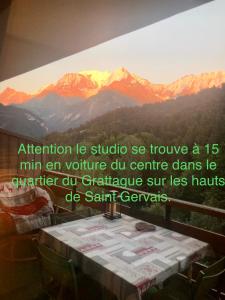 Appartement Studio Turquoise quartier Grattague vue MontBlanc 1806 Route du Grattague 74170 Saint-Gervais-les-Bains Rhône-Alpes