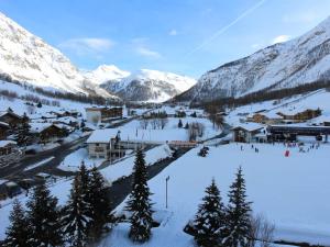 Appartement Studio Val-d'Isère, 1 pièce, 4 personnes - FR-1-694-209 58-64-76 PLACE DU BELLECOTE LA DAILLE 73150 Val dʼIsère Rhône-Alpes