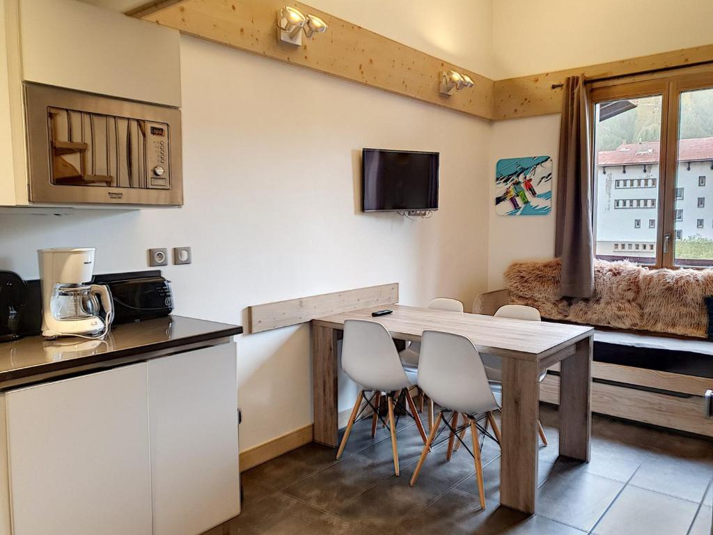 Appartement Studio Val-d'Isère, 1 pièce, 5 personnes - FR-1-518-123 Rue du Picheru 73150 Val dʼIsère