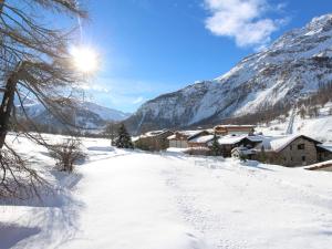 Studio Val-d'Isère, 1 pièce, 5 personnes - FR-1-694-68