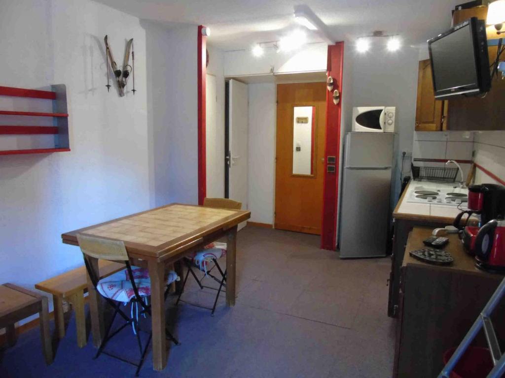 Appartement Studio Valfréjus, 1 pièce, 4 personnes - FR-1-561-68 350 Rue des Bettets Station de Valfrejus 73500 Modane