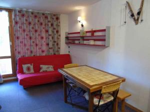 Appartement Studio Valfréjus, 1 pièce, 4 personnes - FR-1-561-68 350 Rue des Bettets Station de Valfrejus 73500 Modane Rhône-Alpes