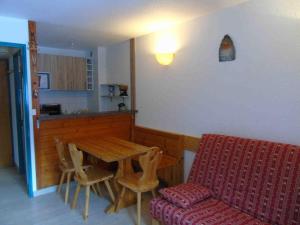 Appartement Studio Valfréjus, 1 pièce, 4 personnes - FR-1-561-76 Residence Thabor A 560 Place du Thabor Station de Valfrejus 73500 Modane Rhône-Alpes