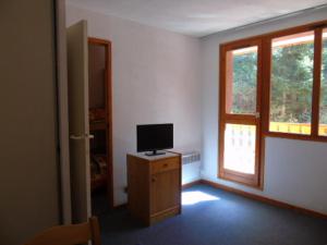 Appartement Studio Valfréjus, 1 pièce, 4 personnes - FR-1-561-85 Residence Melezets 1 390 rue des Bettets Station de Valfrejus 73500 Valfréjus Rhône-Alpes