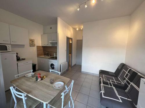 Studio Valras-Plage, 1 pièce, 4 personnes - FR-1-701-2