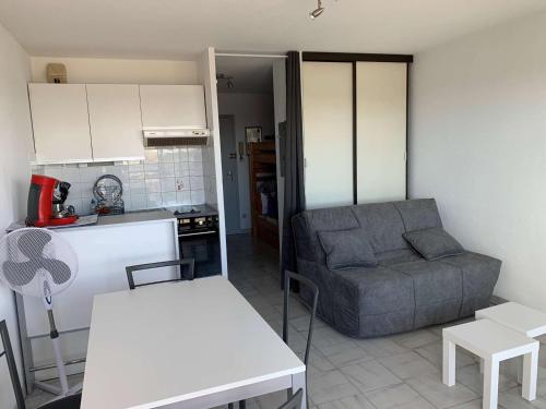 Studio Valras-Plage, 1 pièce, 4 personnes - FR-1-701-42