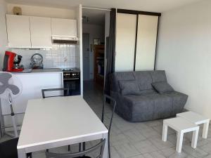 Studio Valras-Plage, 1 pièce, 4 personnes - FR-1-701-42