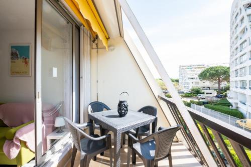Studio Vasco / confortable / lumineux / parking privé