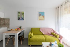 Studio Vasco / confortable / lumineux / parking privé