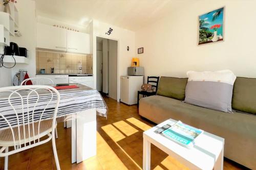 Appartement Studio Victoria à 2 pas de la mer, au centre-ville 321 Boulevard Carpeaux 83370 Saint-Aygulf Provence-Alpes-Côte d\'Azur