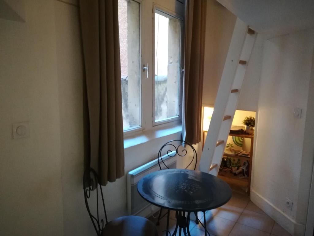 Appartement Studio Vieux Lyon 25 Rue Saint-Jean 69005 Lyon