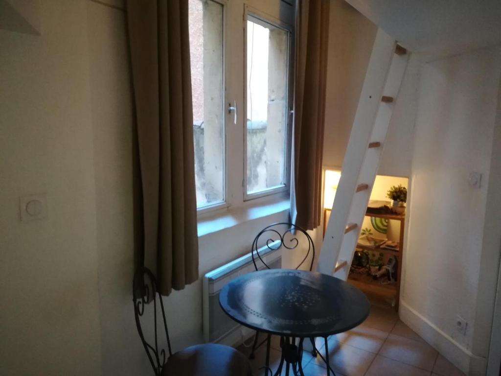Studio Vieux Lyon 25 Rue Saint-Jean, 69005 Lyon