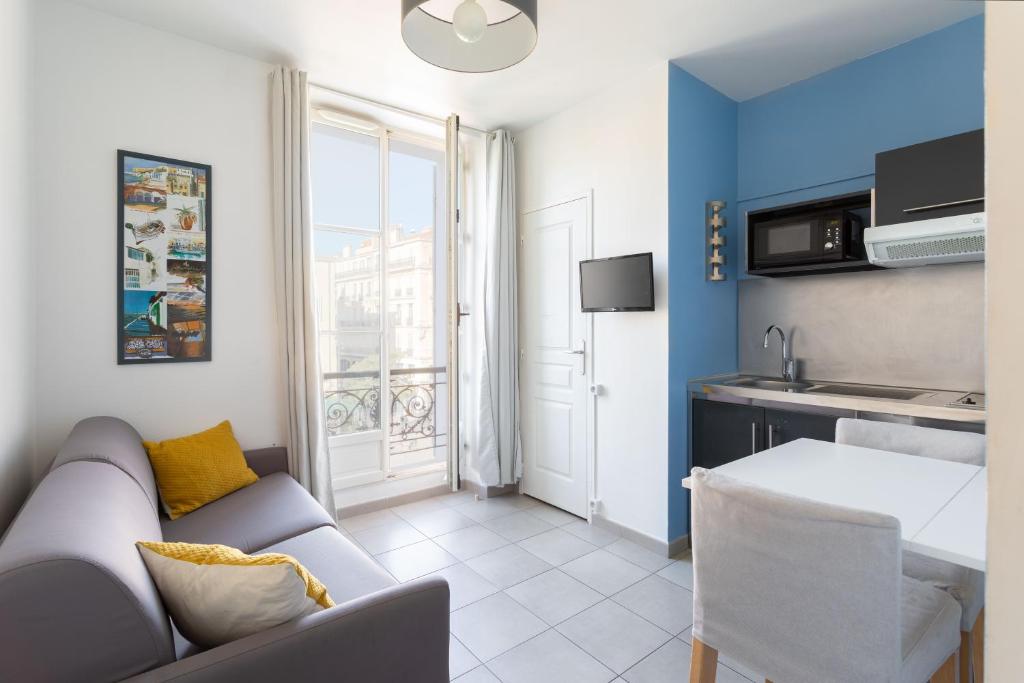 Appartement STUDIO ** VIEUX PORT 7 Place Général de Gaulle 13001 Marseille