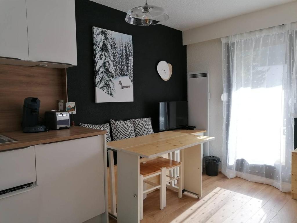 Appartement Studio Villard-de-Lans, 1 pièce, 4 personnes - FR-1-548-22 110 Rue du Lycée Polonais 38250 Villard-de-Lans