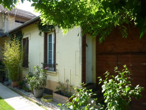 Studio ville très calme