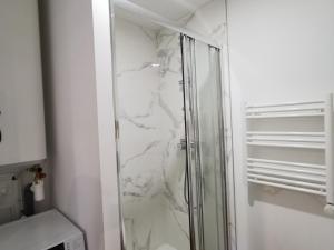 Studio Villeneuve-lès-Avignon, 1 pièce, 2 personnes - FR-1-698-14