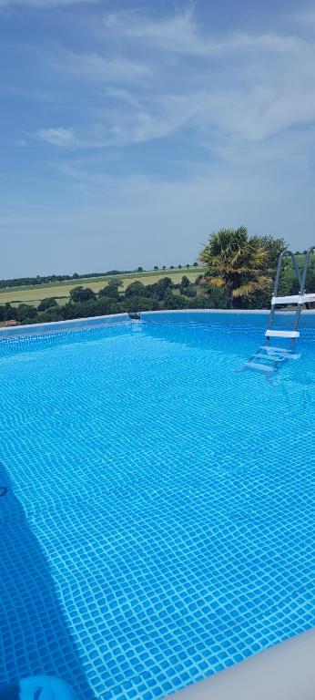 STUDIO VUE DIRECT SUR LE PORT DE CERGY, Parking Privé Gratuit