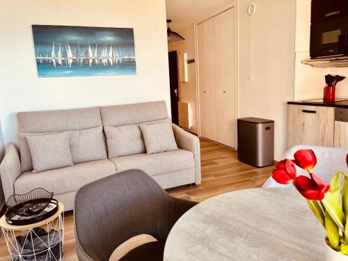 Studio, vue mer à 150m de la plage