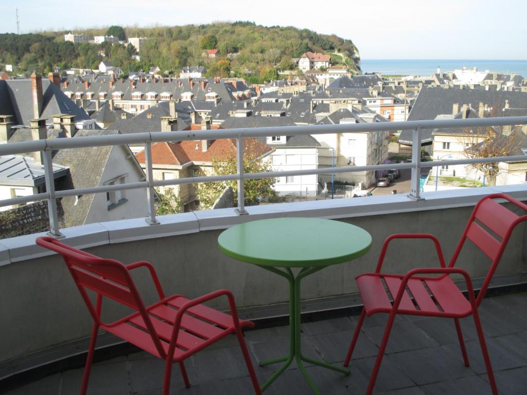 Appartement Studio vue mer à Saint Valéry en caux Immeuble Le Panoramic 2 rue du camping 76460 Saint-Valery-en-Caux