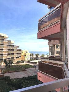 Appartement Studio vue mer. Calme et idéalement situé 8 bis Promenade de la Côte Radieuse apt 26 66140 Canet-en-Roussillon Languedoc-Roussillon