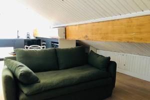 Studio vue mer dans le quartier de saint Victor