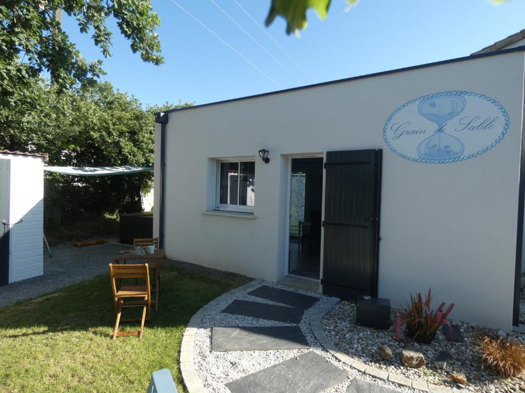 Studio vue mer et plage, terrasse côté mer 17200 Royan