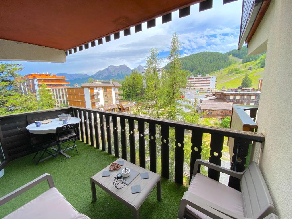 Studio vue panoramique au pied des pistes Pra Loup, 04400 Uvernet-Fours