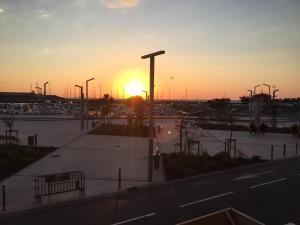 STUDIO VUE PORT ET MER