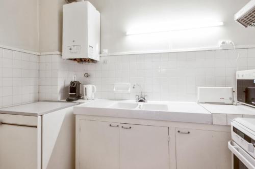 Studio w balcony and breathtaking view of Grand Plage Biarritz Welkeys