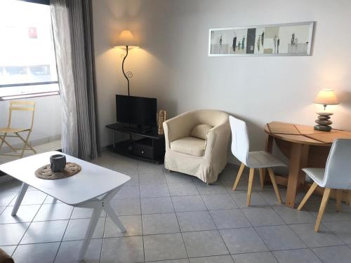 Studio w/ balcony ideal for congress & holidays