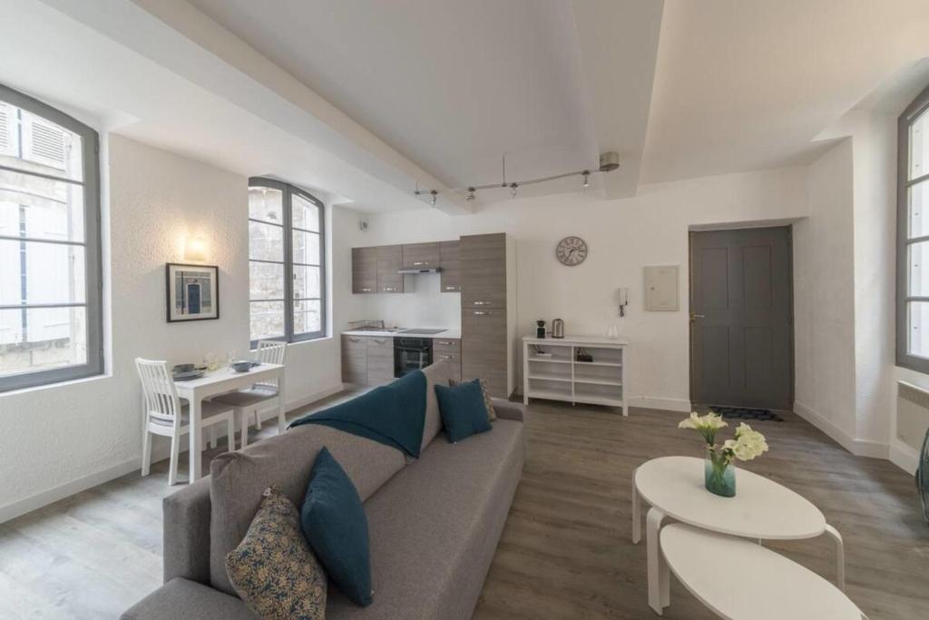 Studio Well Decorated In Avignon 1, rue artaud, 84000 Avignon