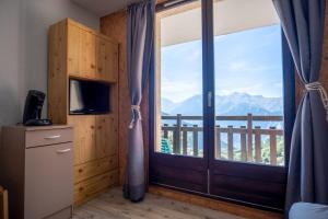 Studio with balcony and beautiful view - Alpe d'Huez - Welkeys
