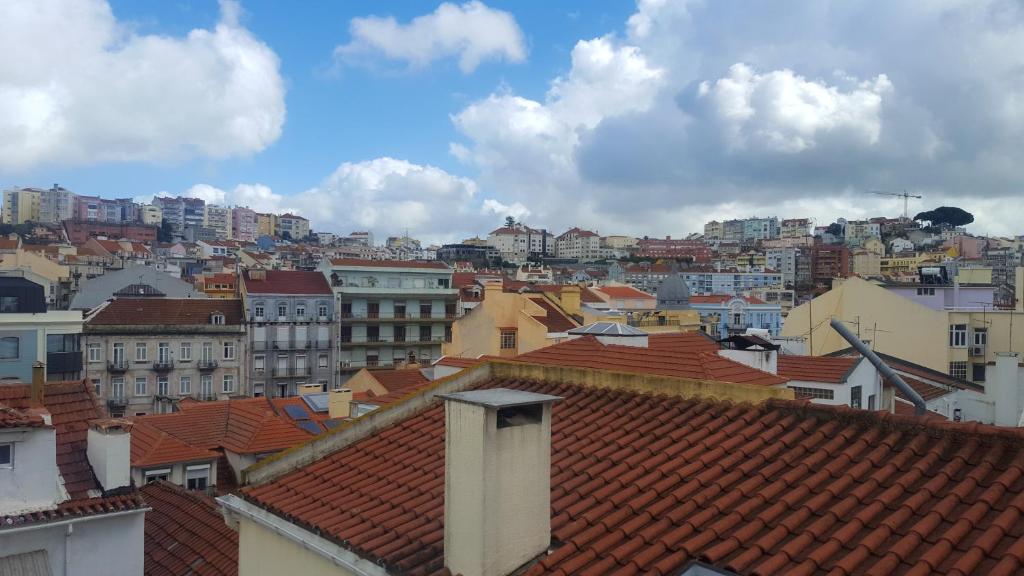 Studio with city view and wifi at Lisboa Calçada Conde Pombeiro 20, 1150-043 Lisbonne